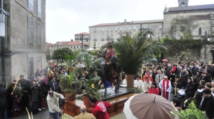 Procesión de la 'Borriquita' pasada por agua