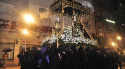 Procesión del Santo Entierro del Viernes Santo en Pontevedra