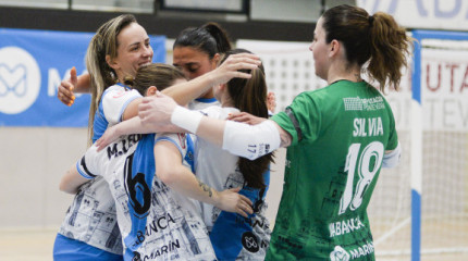 Partido de liga en A Raña entre Marín Futsal y Ourense Envialia