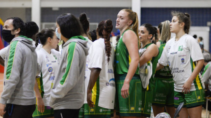 Galería de imágenes del partido de Liga Femenina 2 entre Arxil e Barakaldo en el CGTD