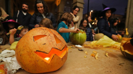 Noite dos Calacús en los Soportales de A Ferrería