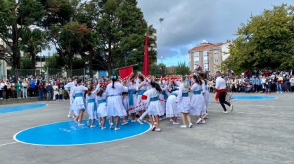 Celebración do Día de San Miguel coa Danza das Espadas