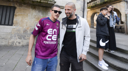 Celebración del ascenso del Pontevedra en la Praza do Teucro