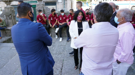 Ofrenda floral do Pontevedra CF á Virxe Peregrina