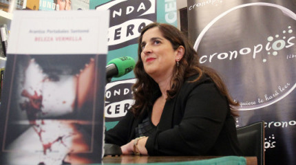 Arantza Portabales presenta en Cronopios o seu novo libro