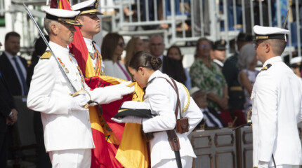 Entrega de Reales Despachos en la Escuela Naval de Marín 2023