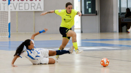 Imaxes do partido entre Marín Futsal e Leganés na Raña