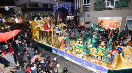 La Cabalgata de Reyes recorre las calles de Pontevedra