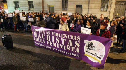 Concentración feminista contra o asasinato machista de Valga